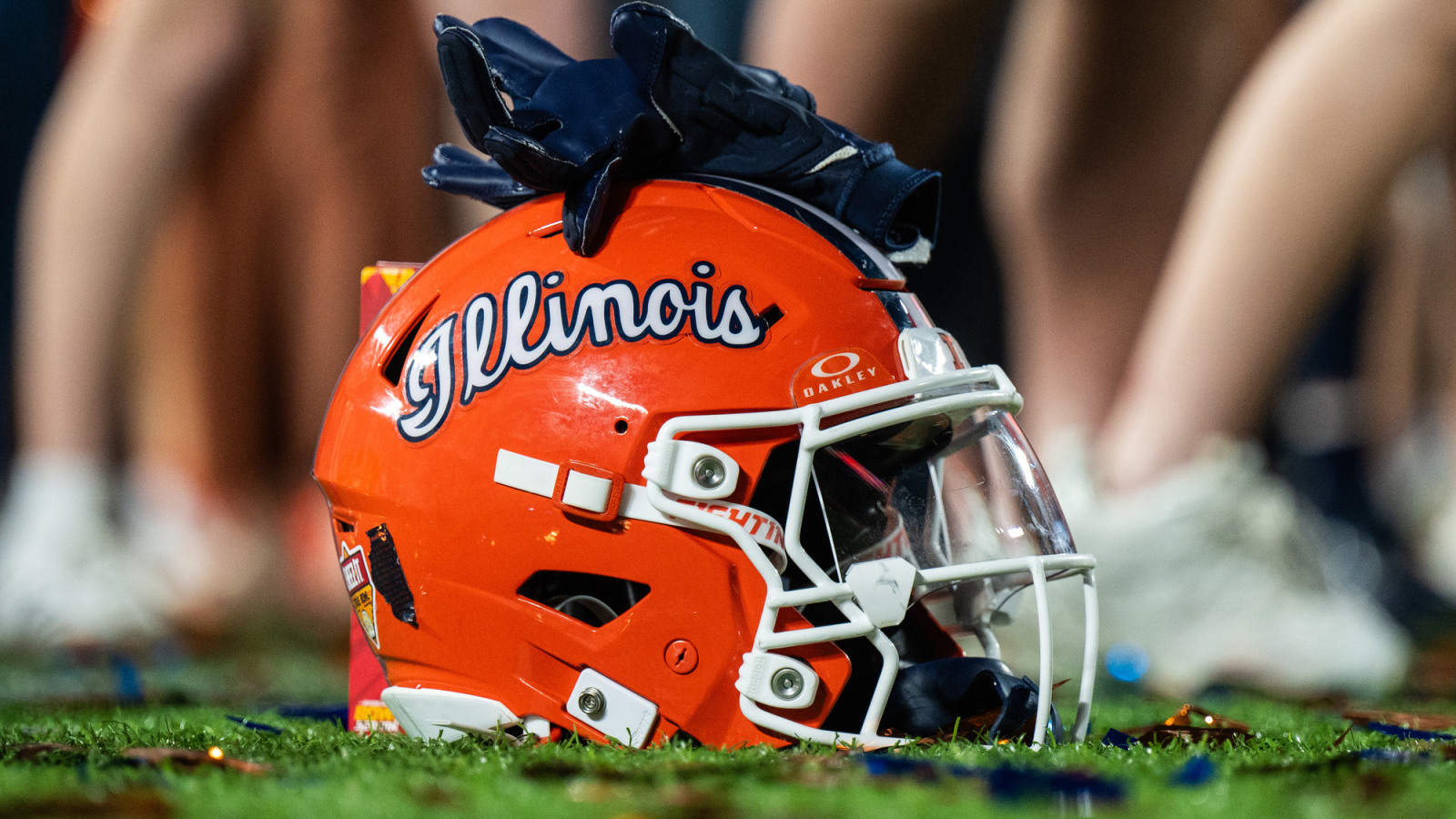 Illinois lands three-star, in-state OT Casey Thomann