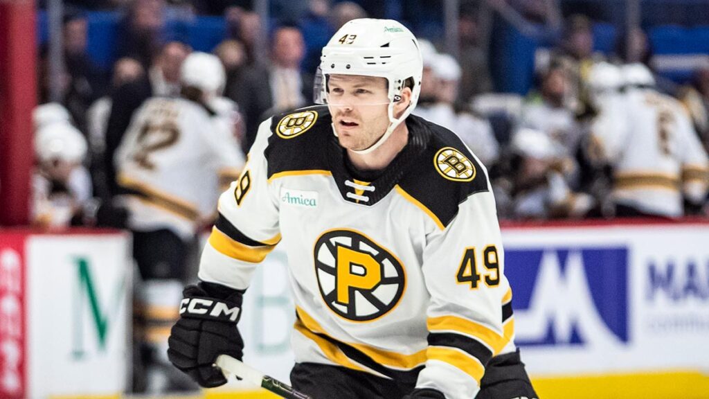 Oilers acquire Jones from Bruins