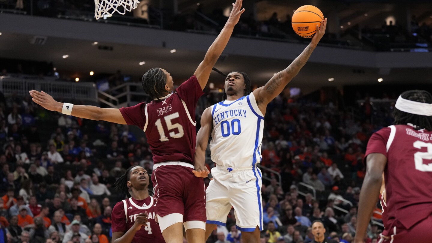 Oweh scores 20 points as third-seeded Kentucky beats Troy 76-57 in the NCAA Tournament