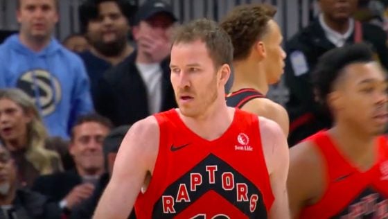 Poeltl’s big night propels Raptors past Hornets for third straight win
