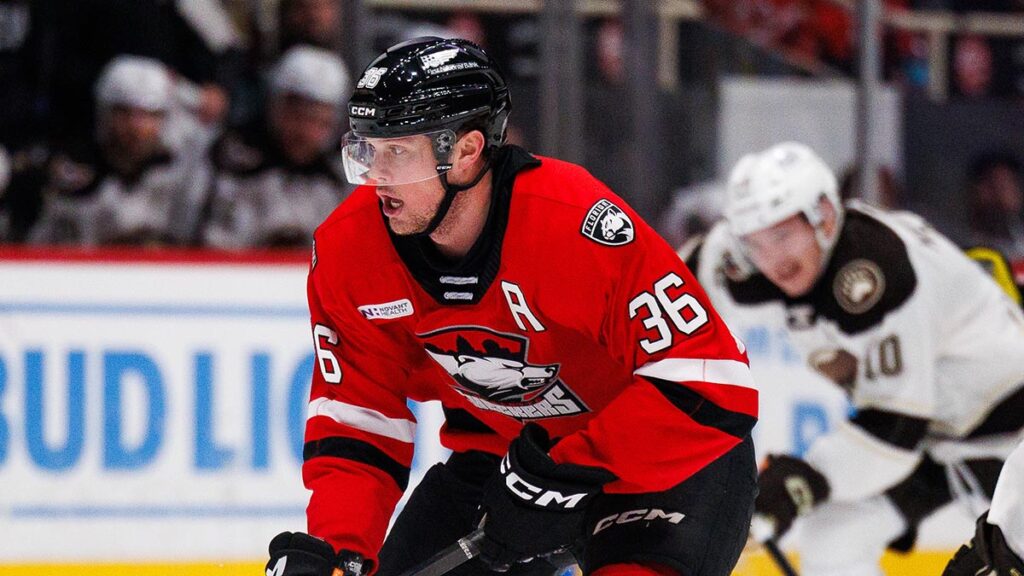 Sharks acquire Giles from Florida