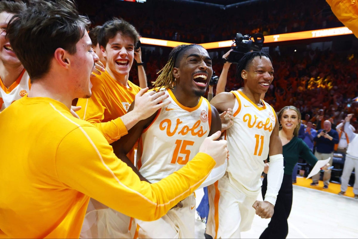 Tennessee beats Alabama on buzzer-beater: What it means in race for SEC, NCAA No. 1 seed