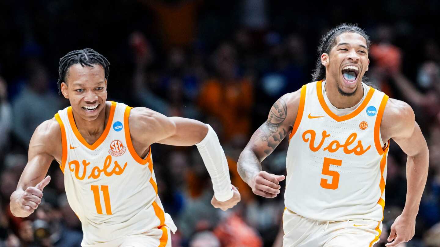 Tennessee vs Houston Prediction: Odds, Expert Picks, Betting Trends and Stats for 2025 March Madness Elite 8