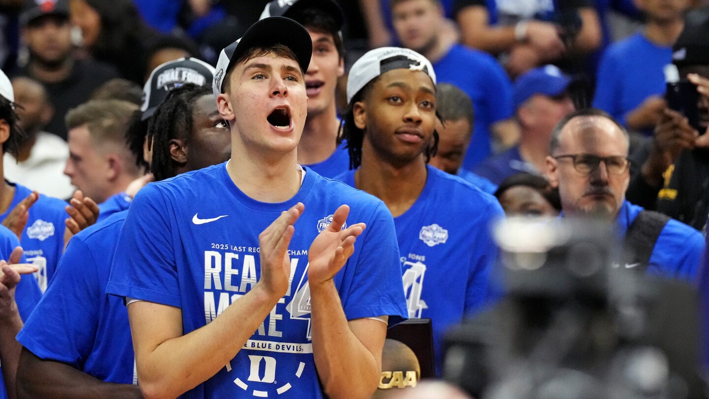 Auburn’s Broome, Florida’s Clayton and Flagg of Duke among John R. Wooden Award men’s finalists