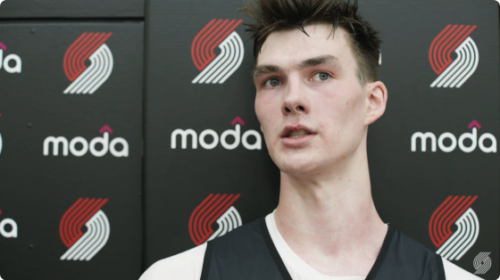 Colin Castleton signs 10-day deal with 76ers