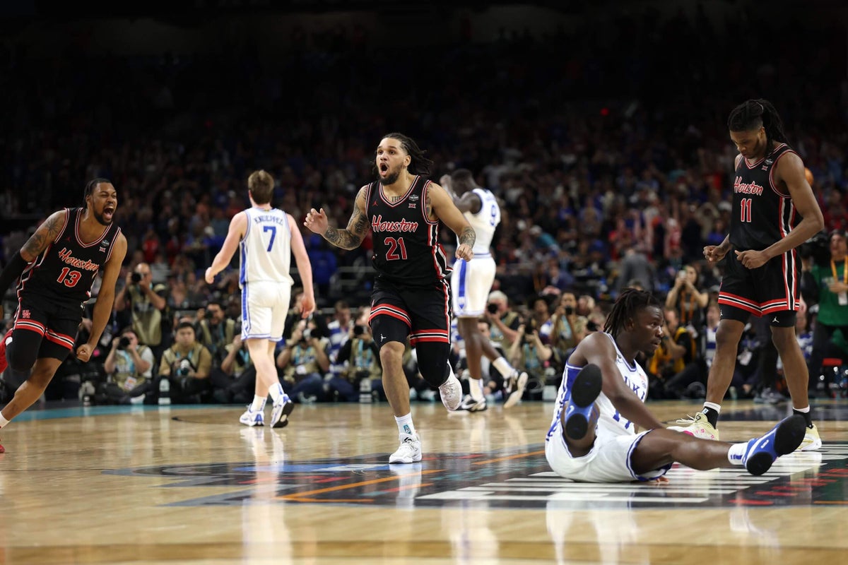 Houston stunned Duke, but where does it rank among all-time Final Four comebacks?