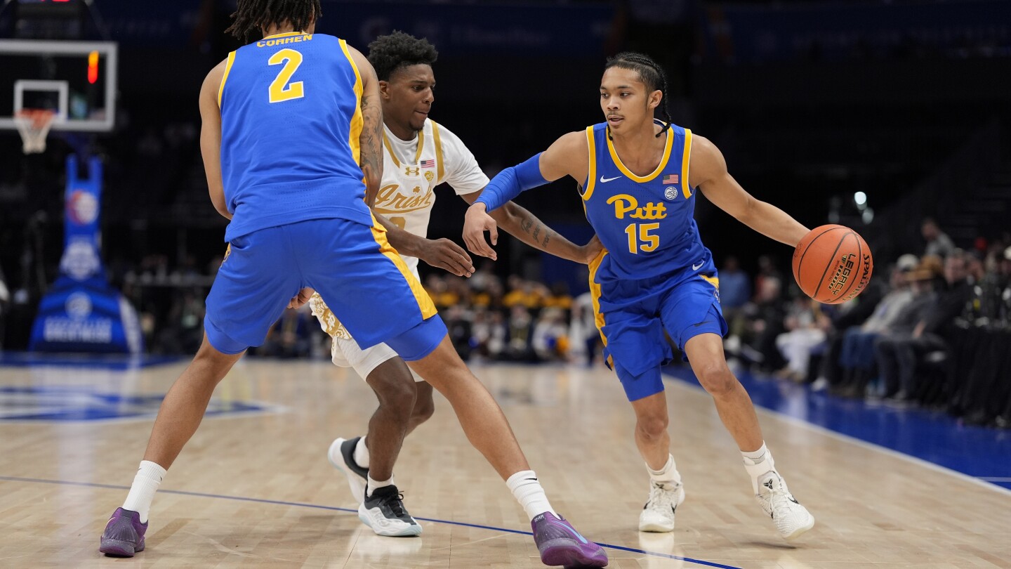 Kentucky lands trio, Conwell heads to Louisville, UCLA adds three transfers, Michigan adds one