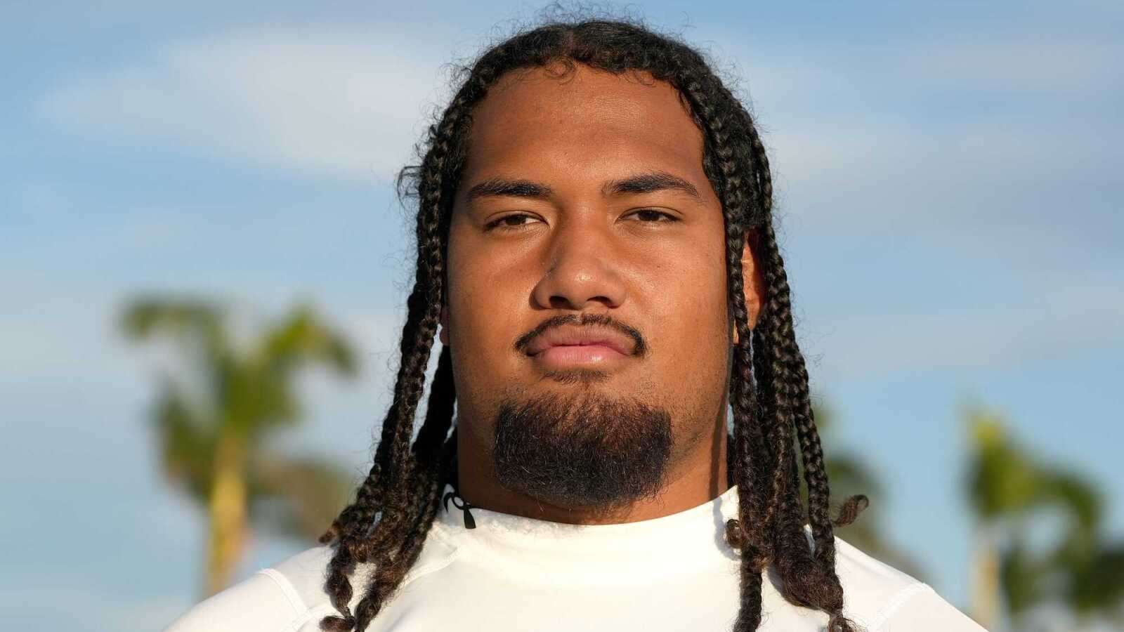 USC's recruitment gets bigger, literally, with five-star OT