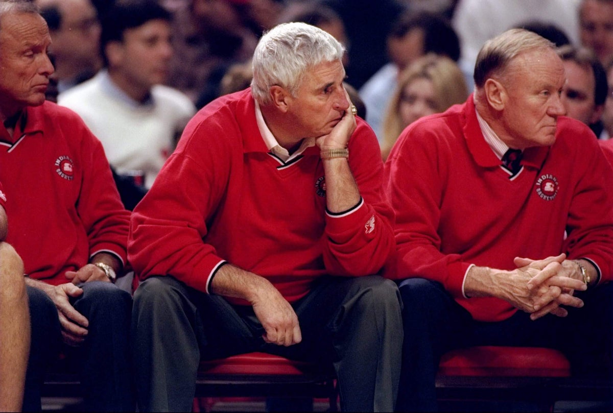Former Indiana basketball players accuse longtime team doctor of sexual misconduct