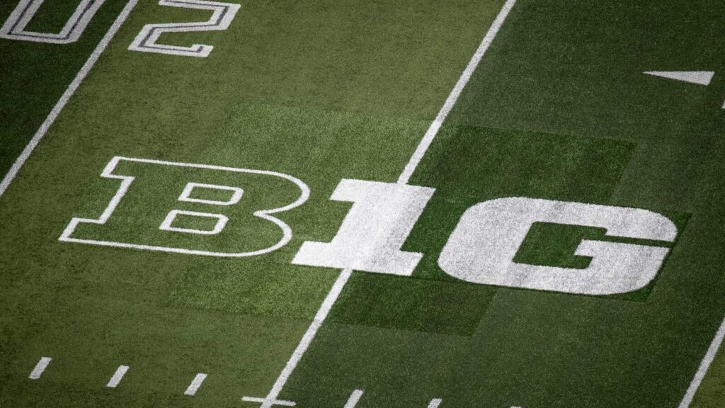 Kobe Bryant's nephew commits to Big Ten football team