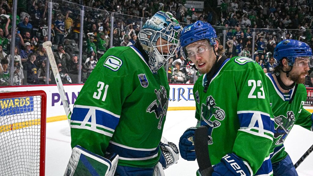 Lekkerimäki pots pair to give Canucks 3-1 series lead