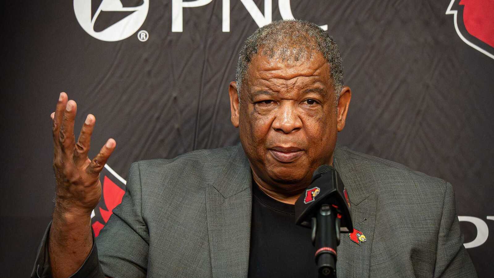 Longtime Kentucky coach Marrow's resignation method revealed 