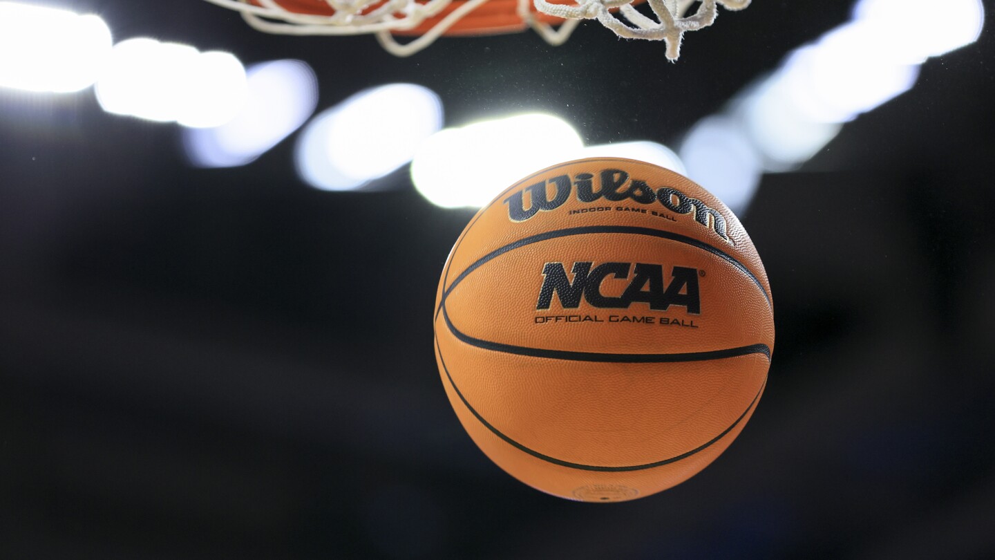 NCAA will allow coaches’ challenges in men’s and women’s basketball