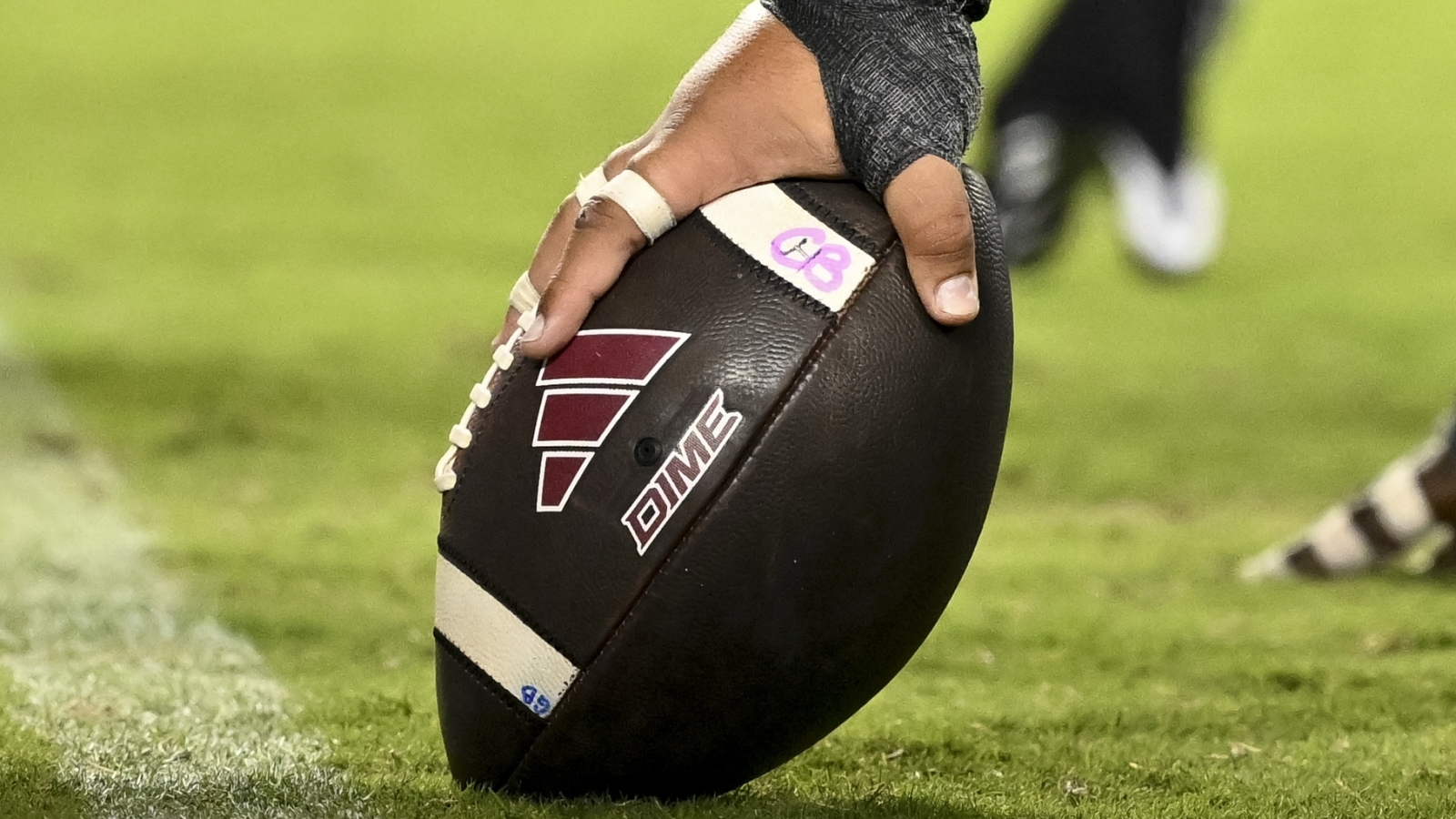 No. 1 athlete in the nation narrows down choices to two powerhouses