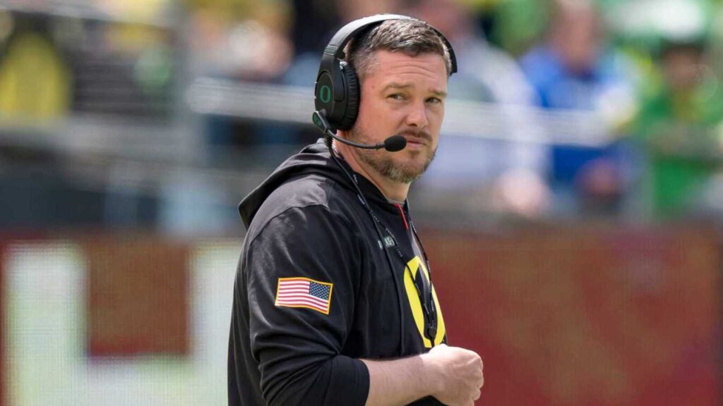 Oregon lands four-star QB over Alabama, LSU and others