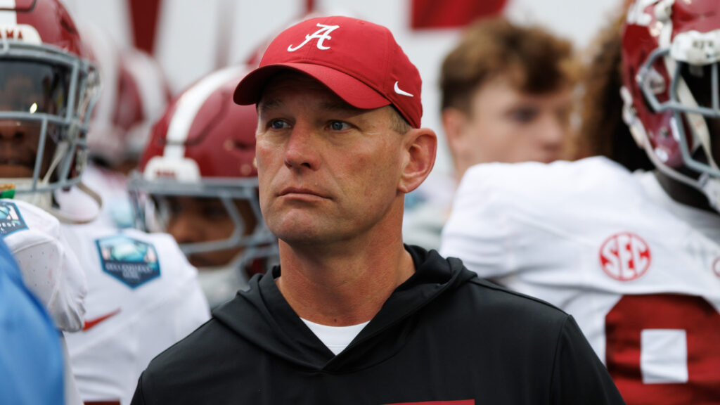 Alabama lands commitment of standout WR