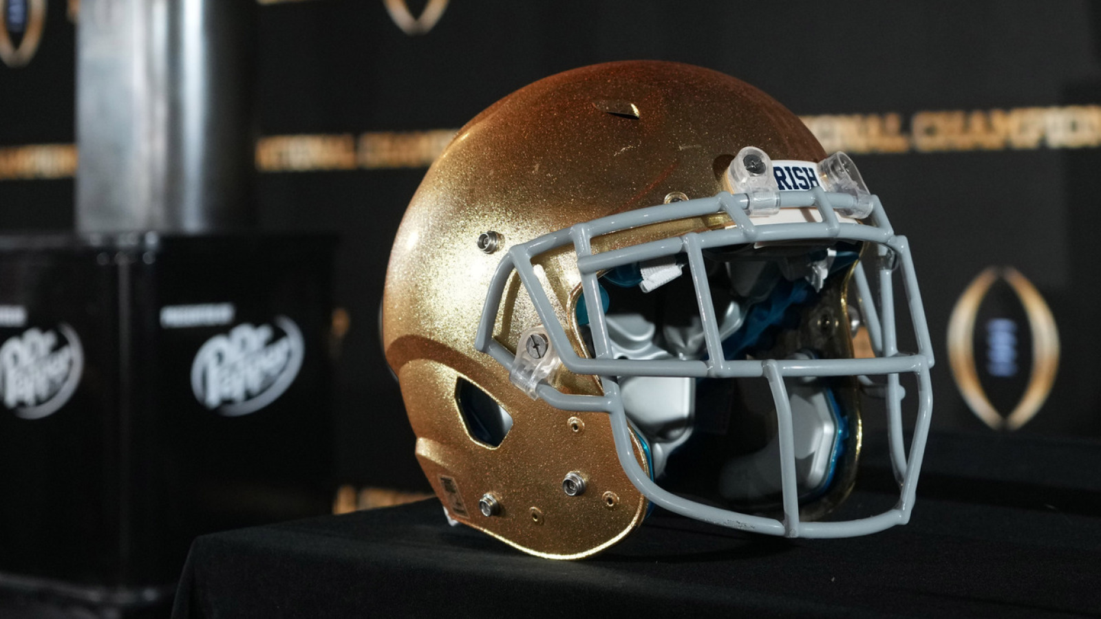 Elite WR recruit explains why he chose Notre Dame over Texas