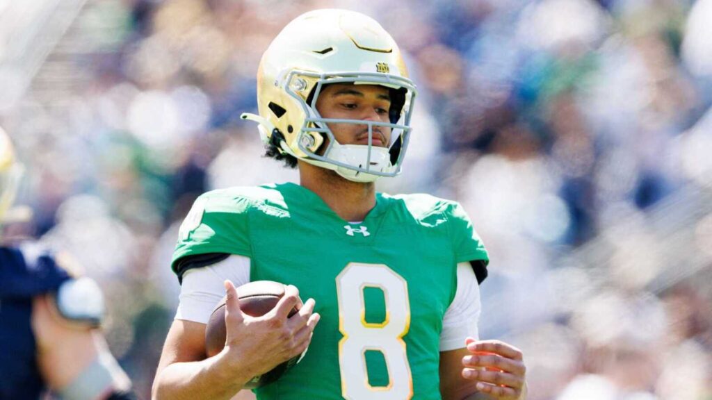 Notre Dame quarterback race takes surprising turn