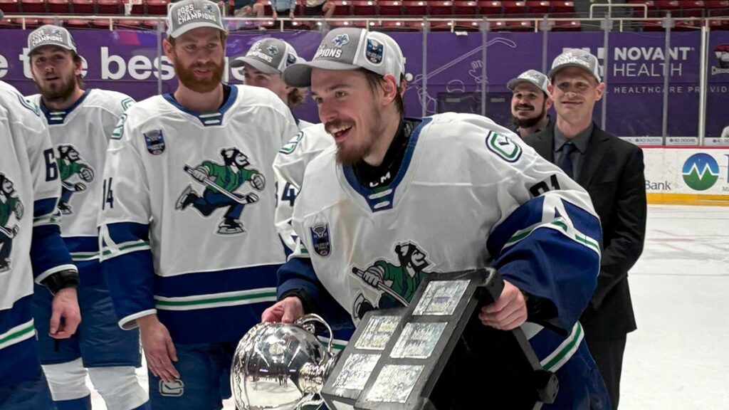 Penguins acquire Calder Cup MVP Šilovs