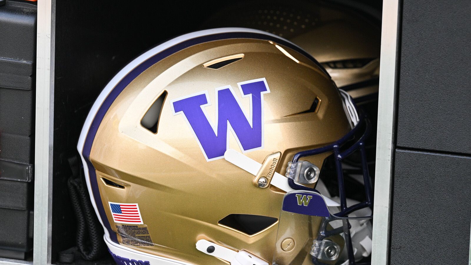 Washington lands four-star RB with blazing speed over Big Ten foes