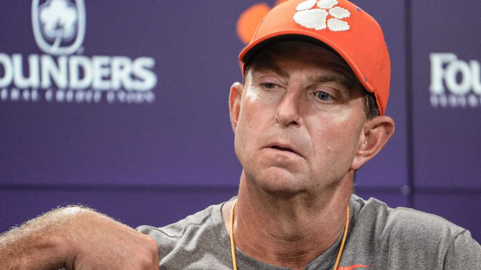 Clemson's Swinney calls freshman a 'dirtbag', and that's a good thing