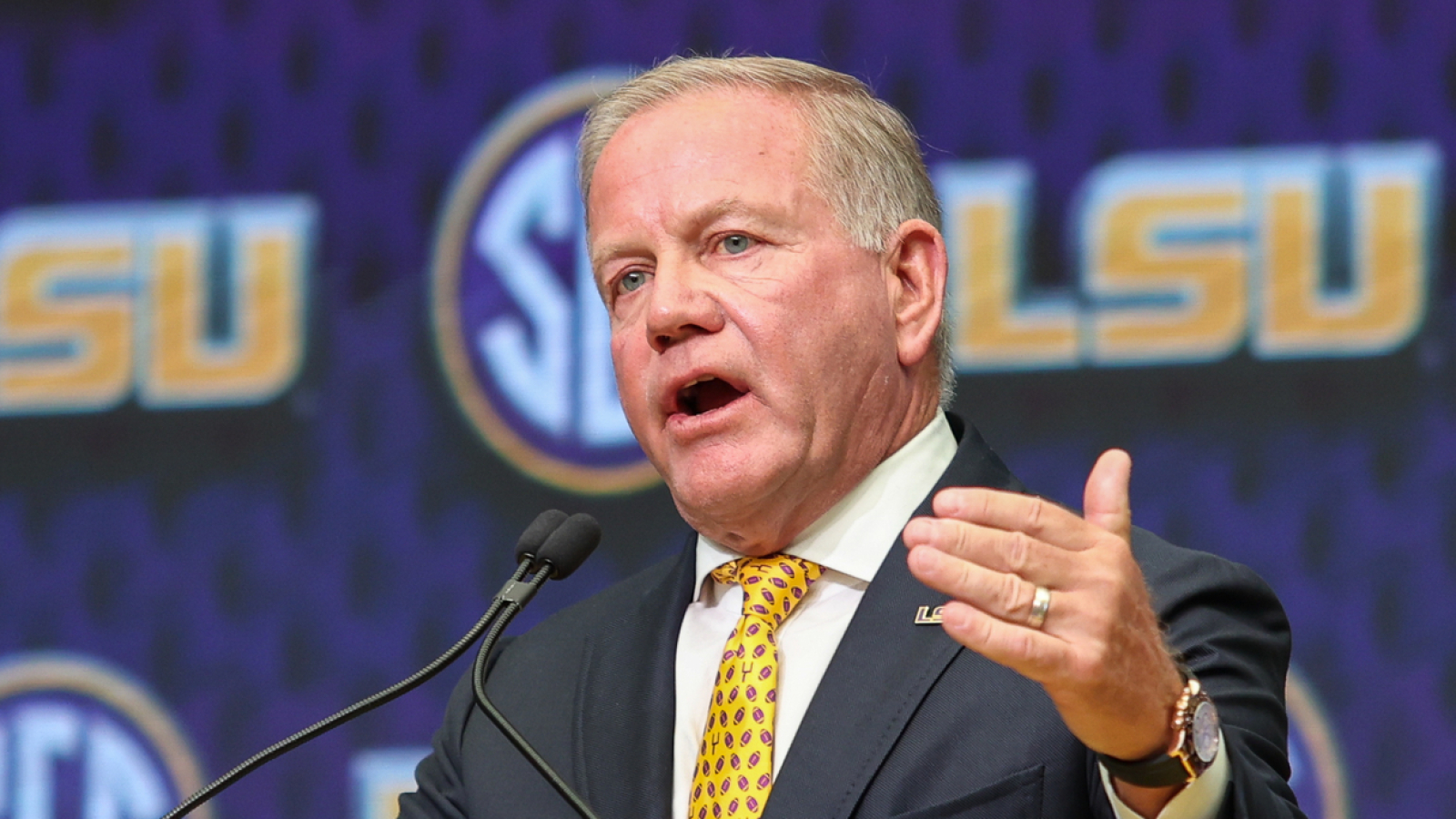 LSU HC Brian Kelly explains how Tigers' run game can improve