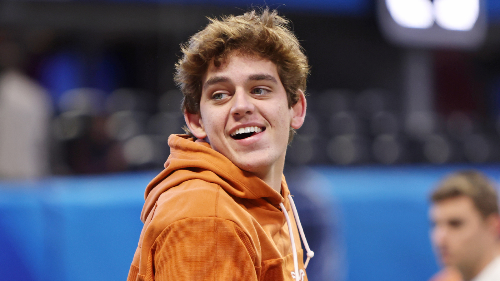 Texas' Manning reminds title-winning coach of No. 1 NFL Draft pick