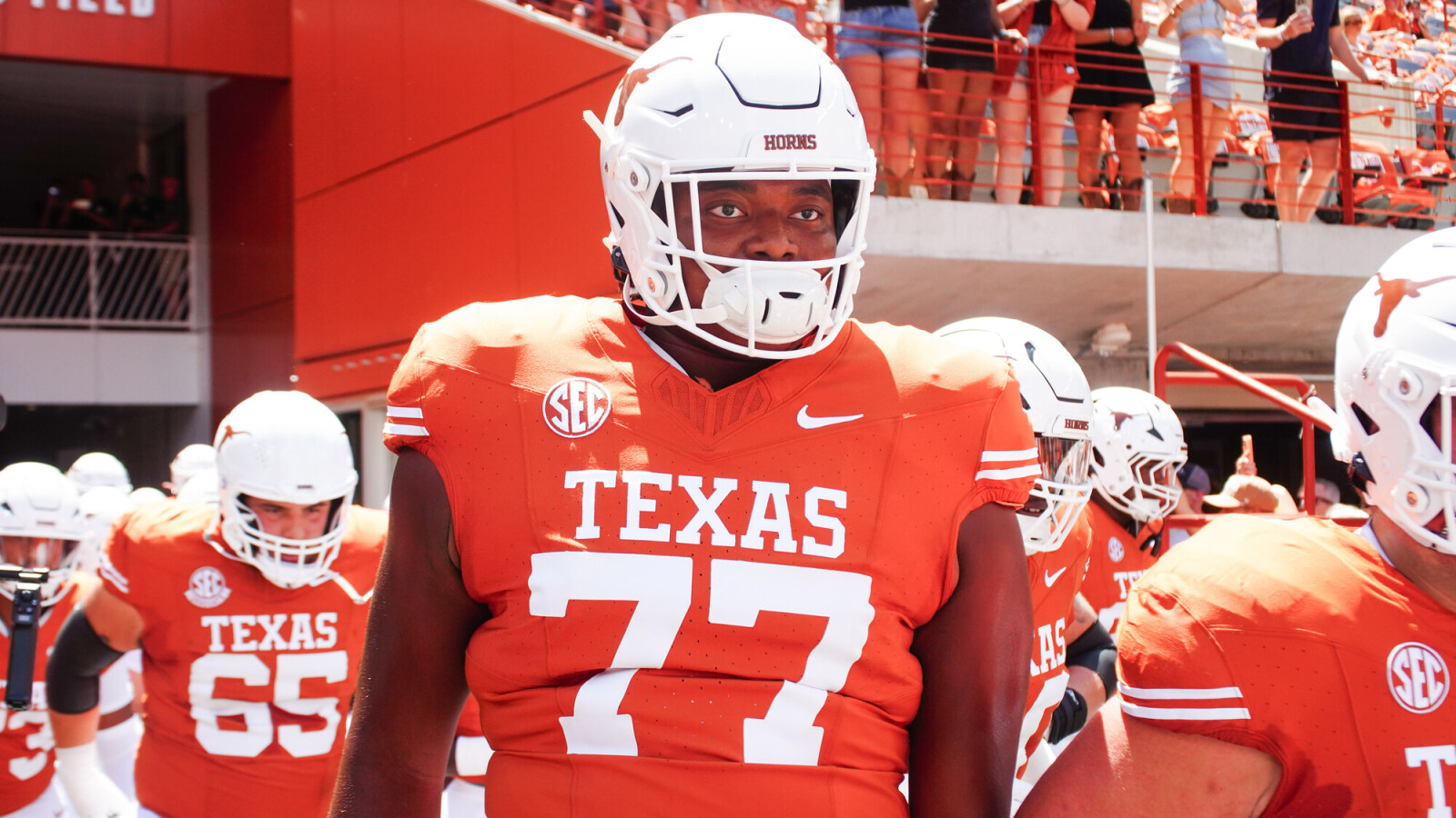 Texas has concern on OL after season-ending injury