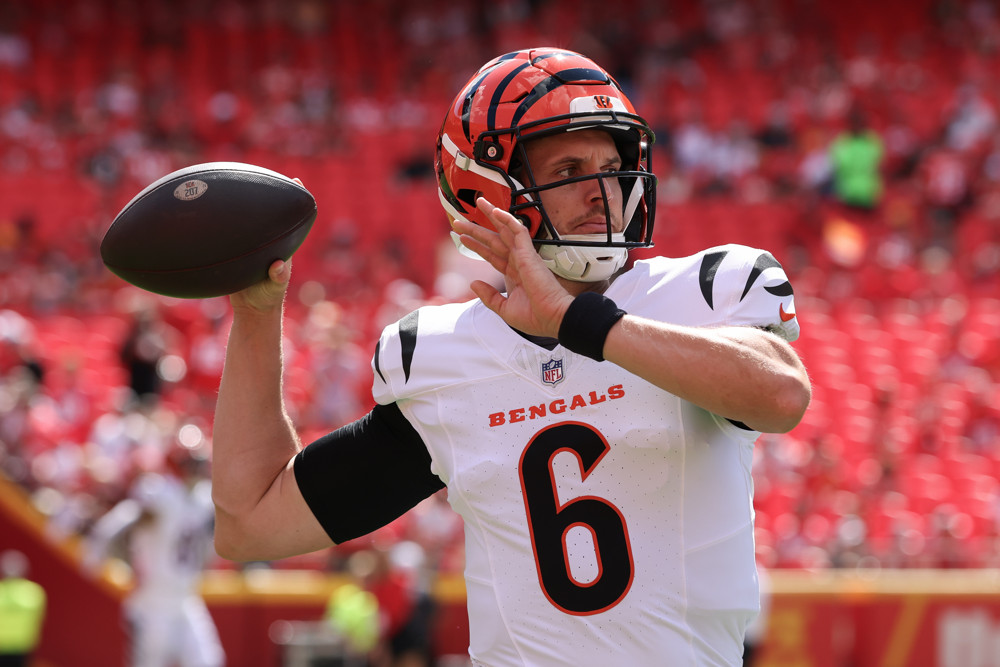 Jake Browning, Cincinnati Bengals QB, steps into a throw — Week 3 Waiver Wire (Superflex PPR) backup QB target.