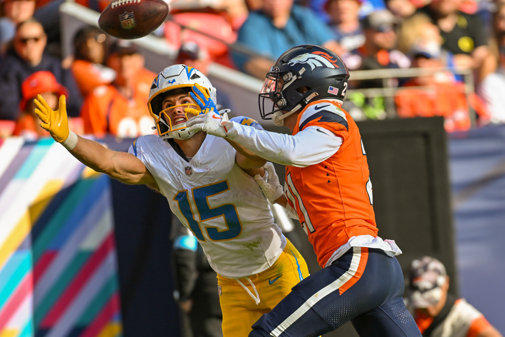 Ladd McConkey stretches for the Week 7 Fantasy Football Cheat Sheet