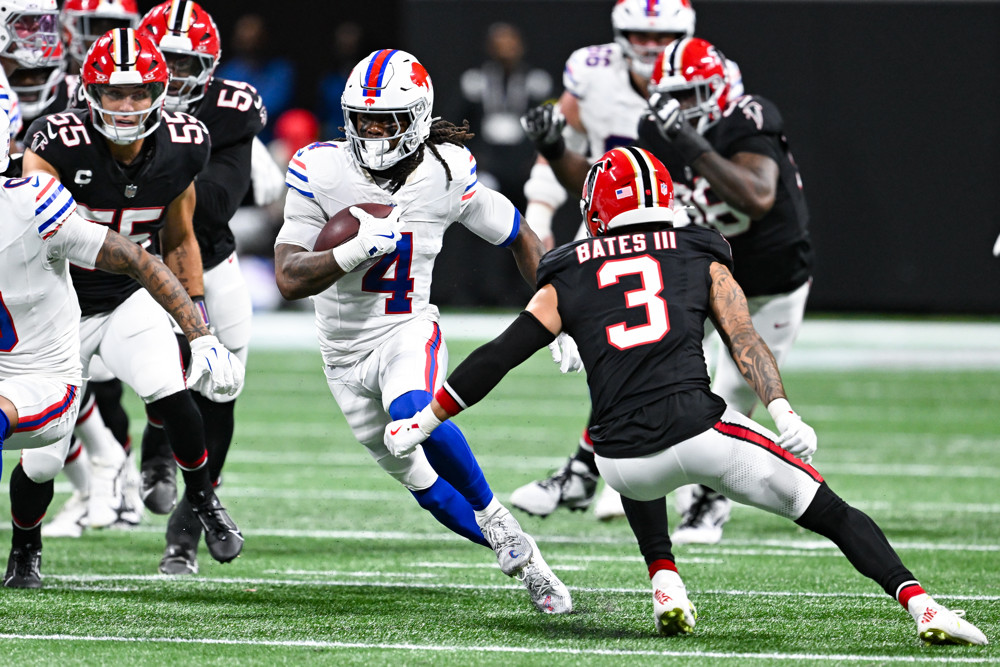 Jessie Bates Atlanta Falcons Safety tackles in the Week 7 IDP Start/Sit Fantasy Football 2025 DL LB DB