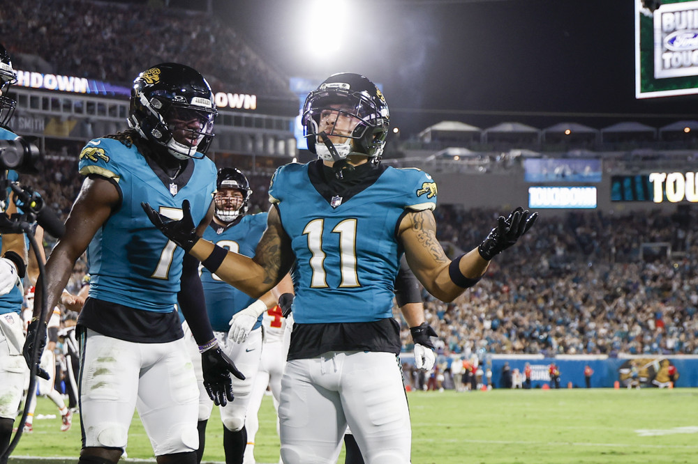 Parker Washington Jaguars wide receiver featured image for Week 10 Fantasy Football Trade Advice highlighting dynasty trade strategy and buy-low players