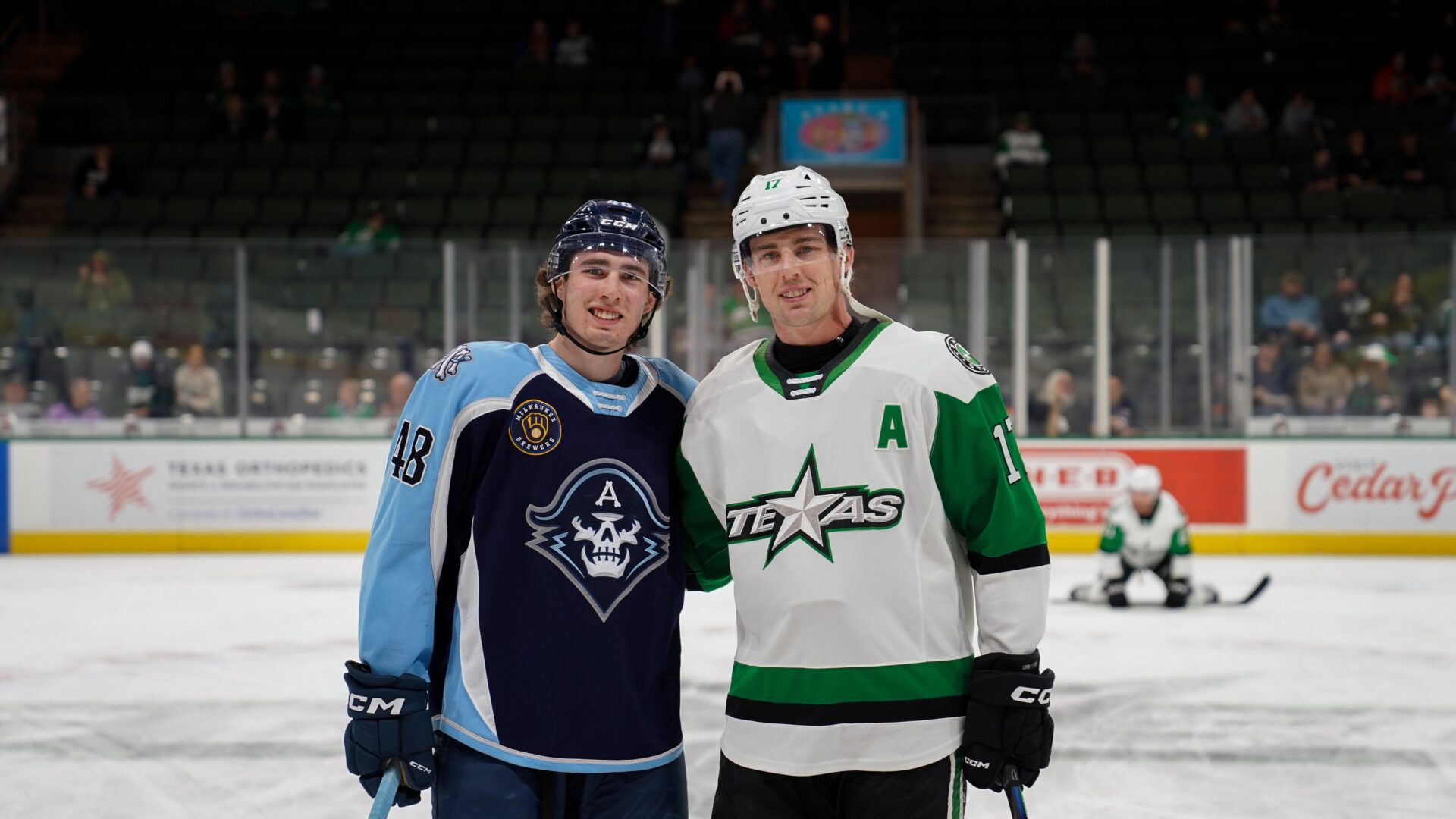 House Divided: A Memorable Weekend for the Lind Family | Texas Stars