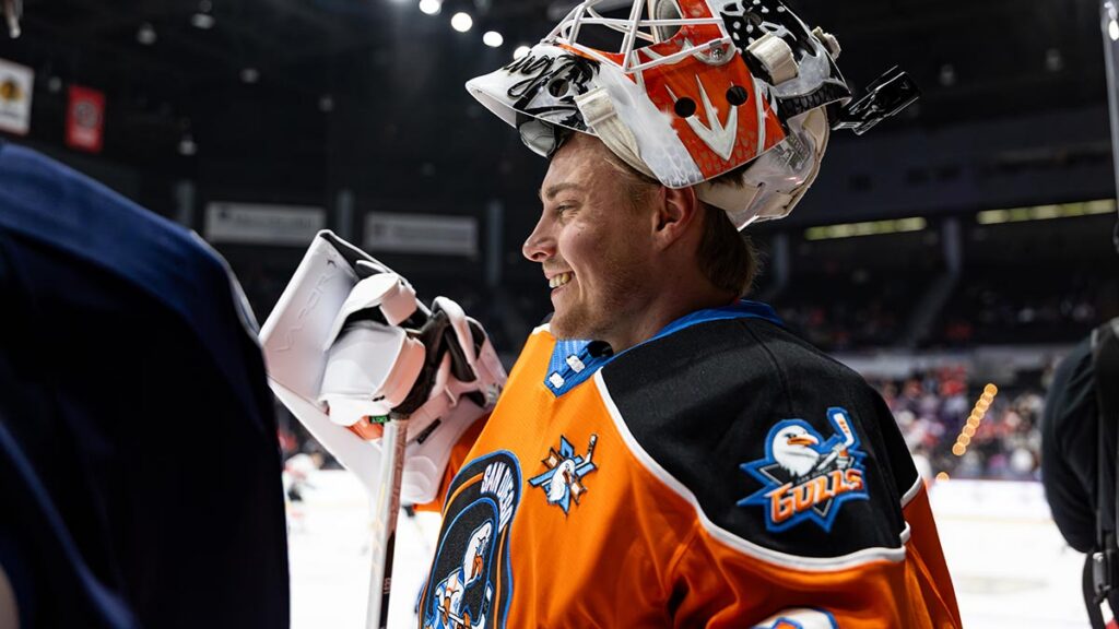 Clang shines in net for Gulls, Western All-Stars