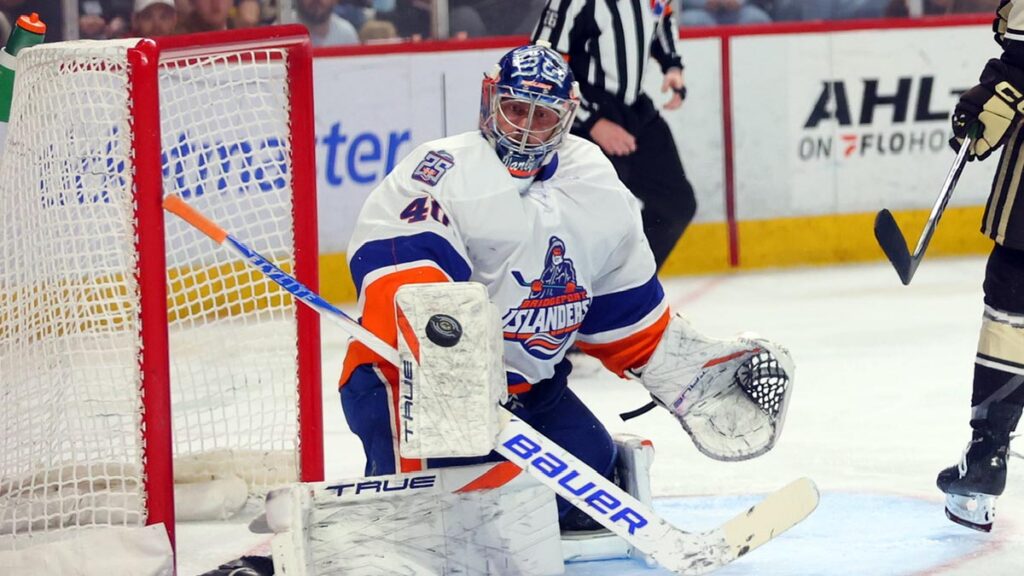 A sweet return for Varlamov