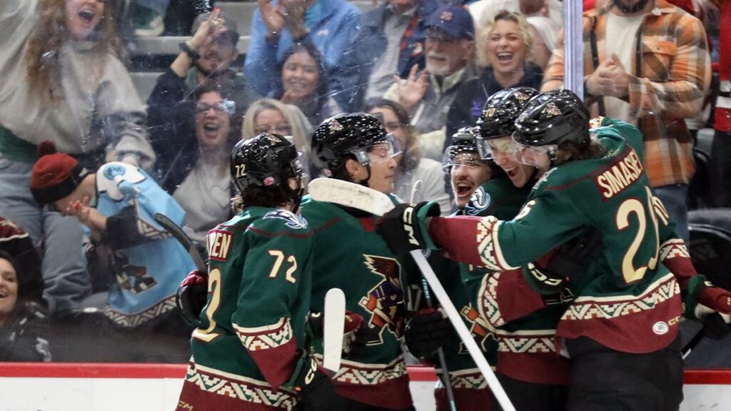 Roadrunners extend lease at Tucson Arena