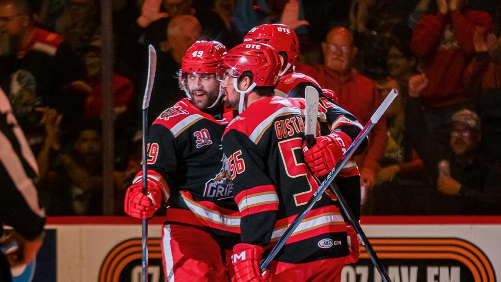 Griffins finish off Moose in Game 4