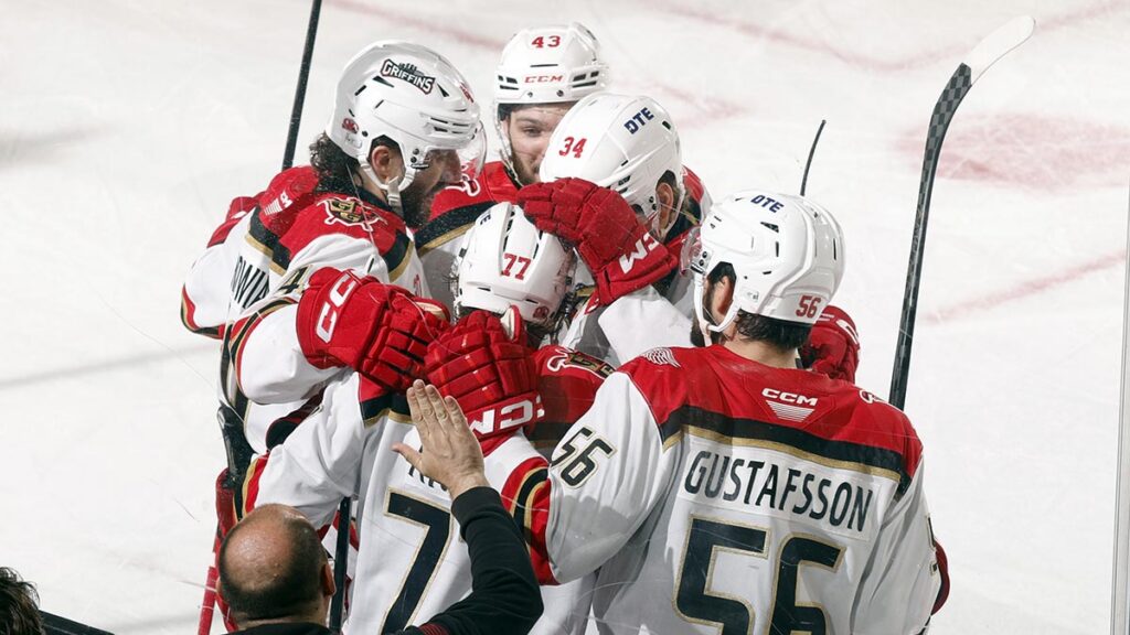 Griffins survive in OT to extend series with Wolves