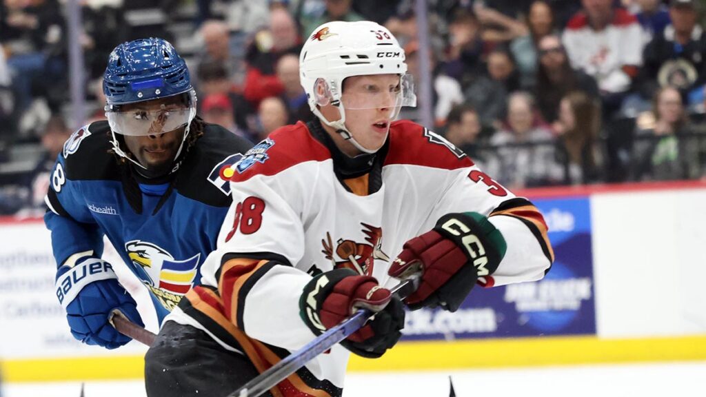 Oilers sign Aku Räty