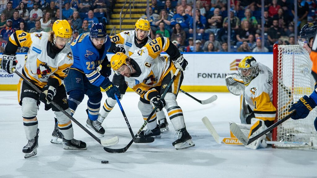Penguins hold off Thunderbirds to take 2-1 series lead