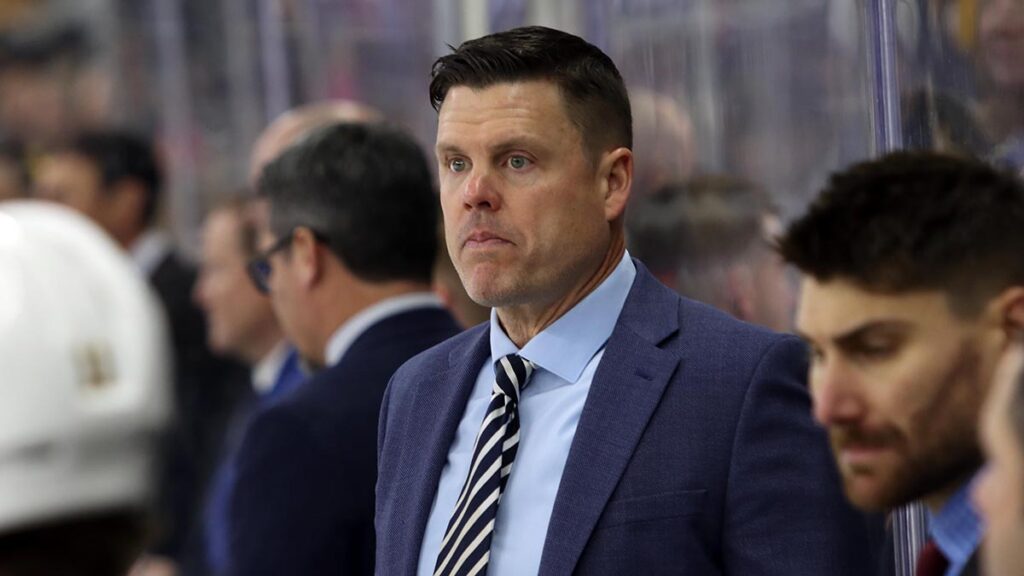 Bruins’ Mougenel joining Vancouver