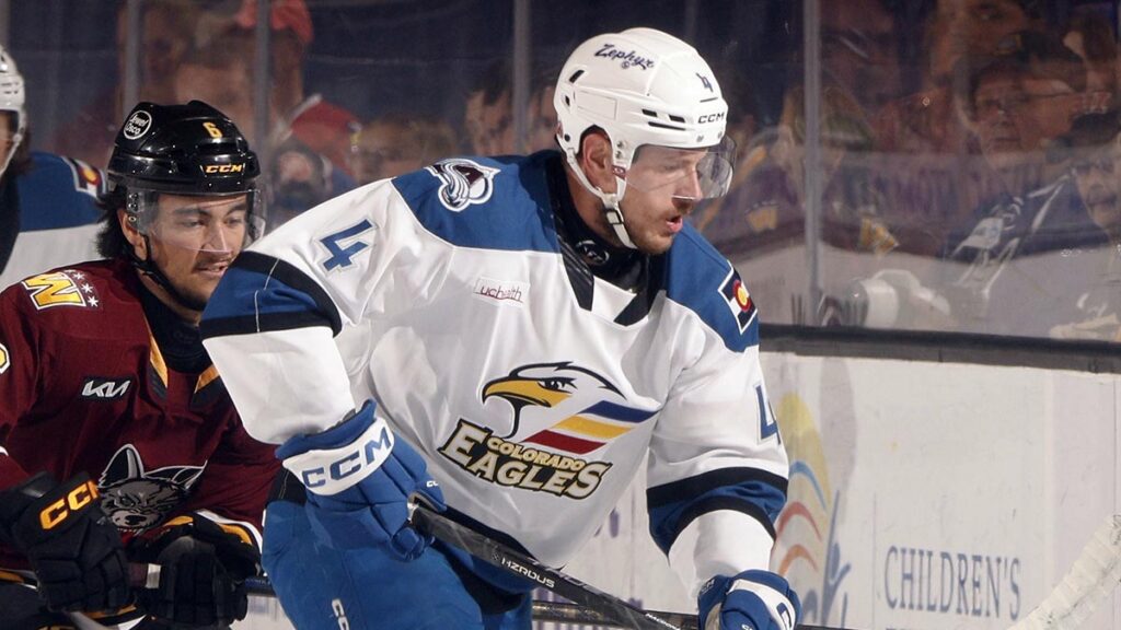 Capitals sign defenseman MacDonald